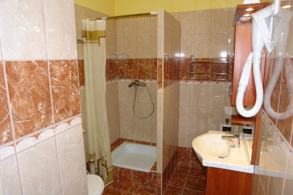 Sárvár Holdlux Apartmanok חדר תמונה